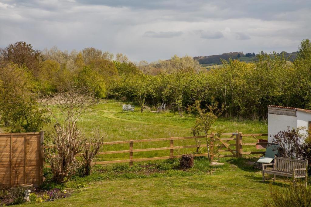Beautiful 2 Bedroom Guest House With Private Pool In Lacock, Wiltshire Zewnętrze zdjęcie
