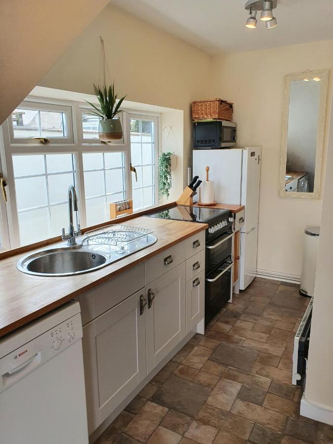 Beautiful 2 Bedroom Guest House With Private Pool In Lacock, Wiltshire Zewnętrze zdjęcie