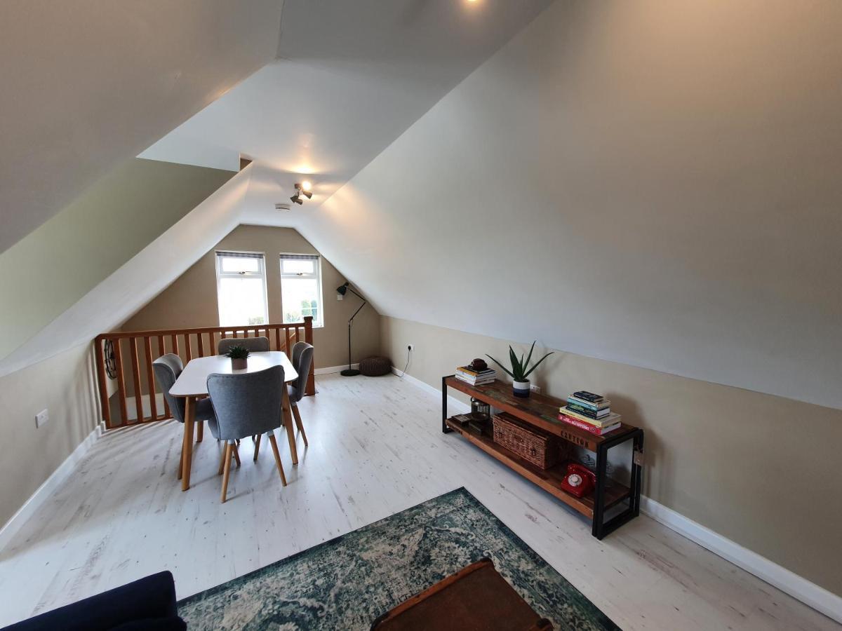 Beautiful 2 Bedroom Guest House With Private Pool In Lacock, Wiltshire Zewnętrze zdjęcie